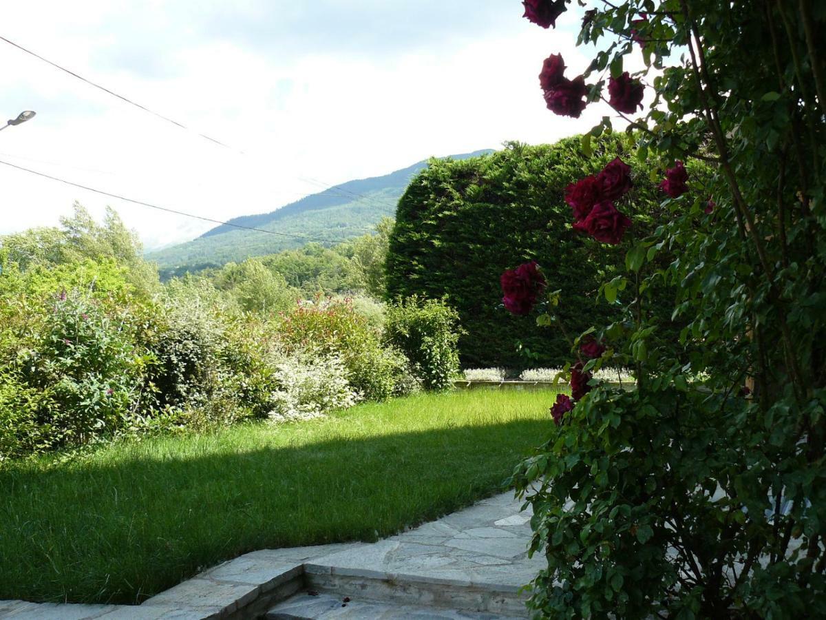 Appartement Dans Maison Entre Savines Et Embrun Crots Bagian luar foto